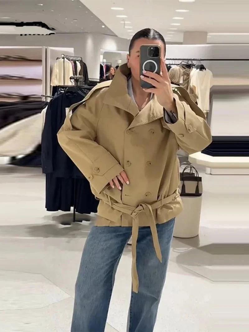 Utility Trenchjacke mit hohem Kragen