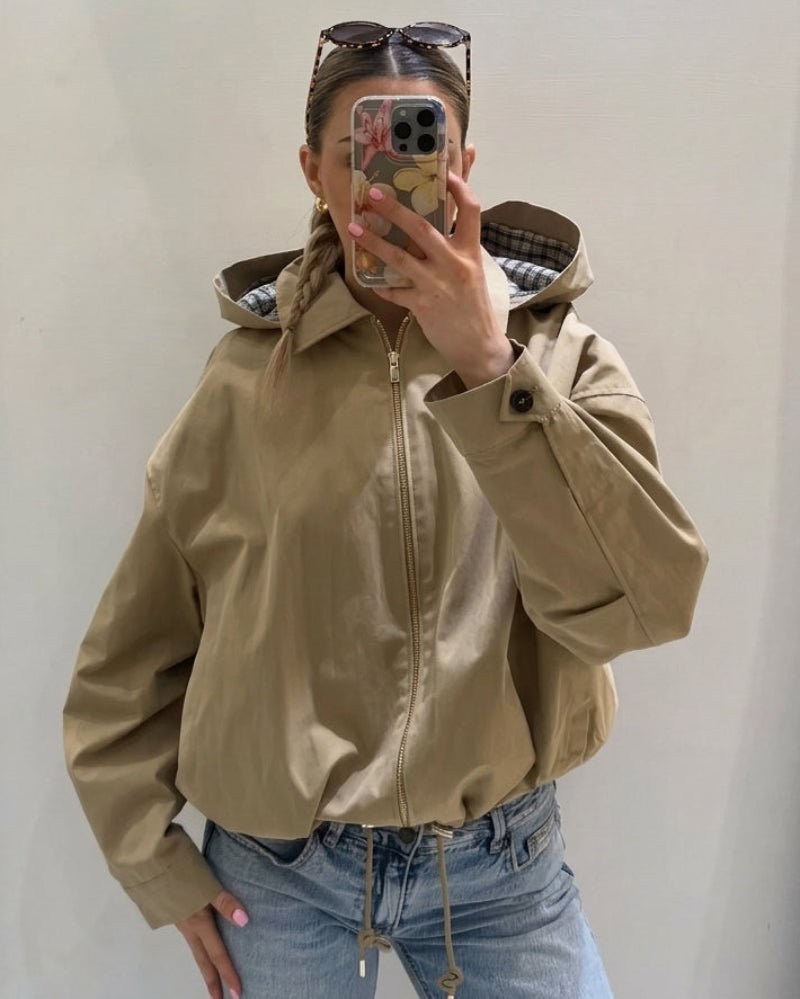 Jacke mit Kapuze und Kordelzug und Reißverschluss