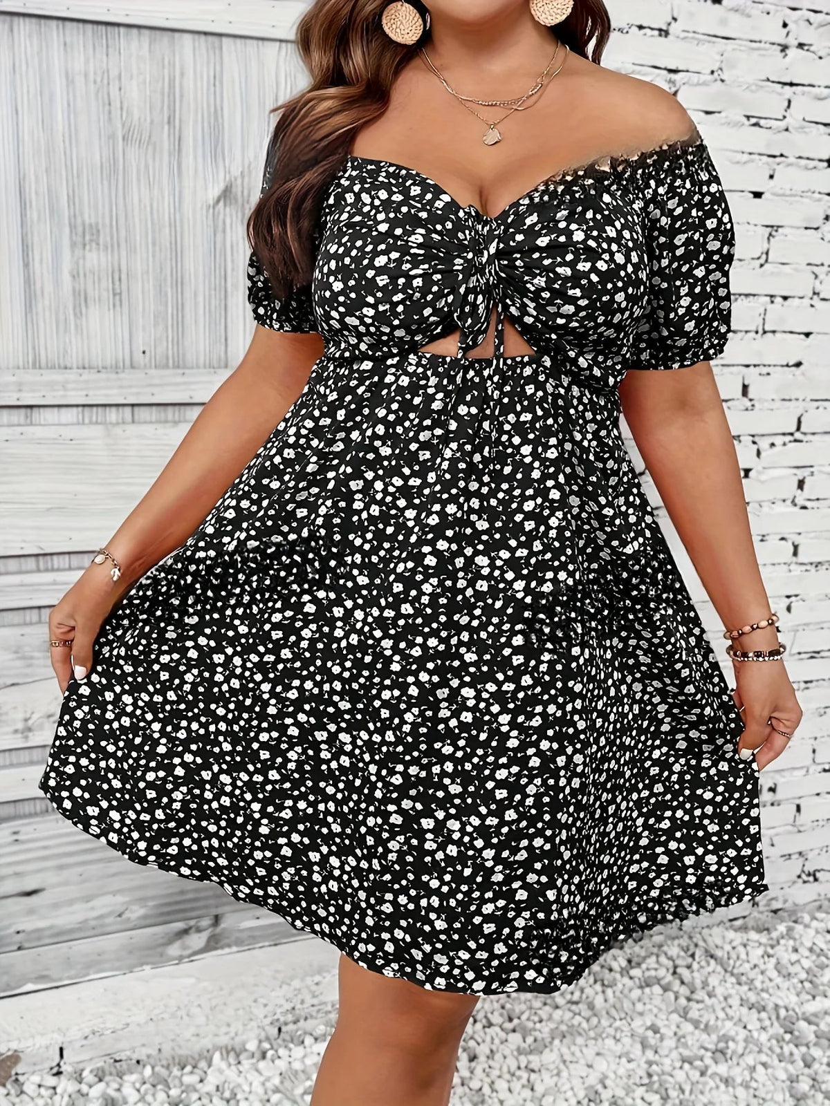 Aginka – Schulterfreies Blumenkleid in großen Größen