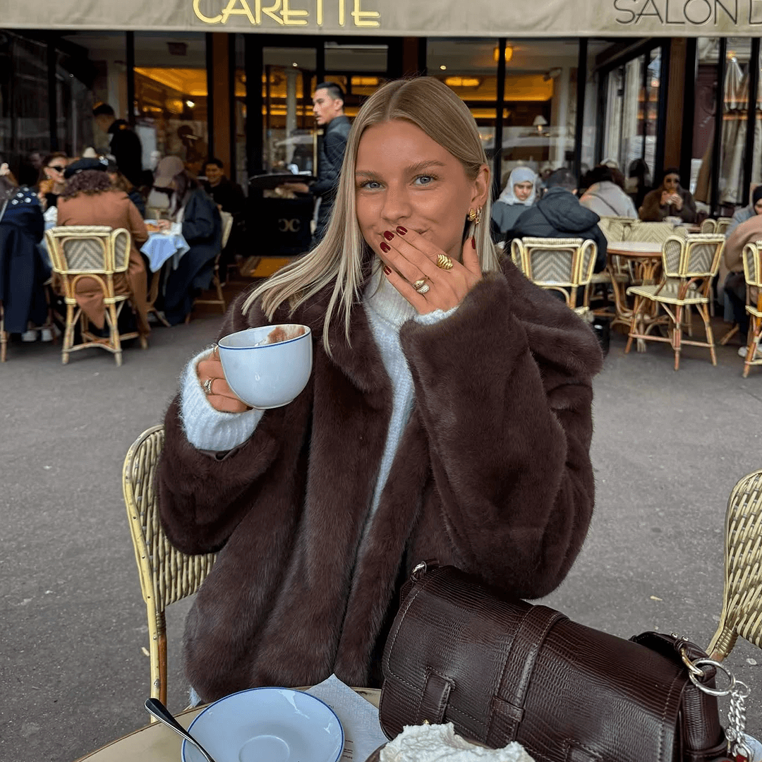 Plüschjacke mit Umlegekragen aus Kunstpelz
