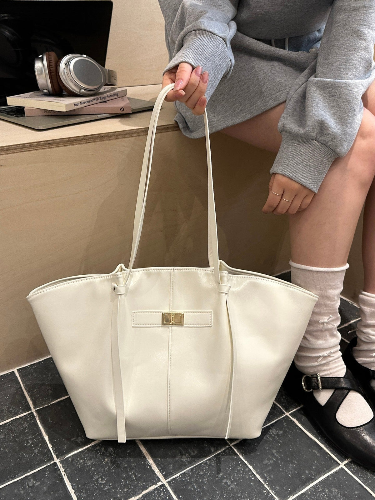OLANE Spacious Vegan Leather Shopper Bag WhiteRegularBag