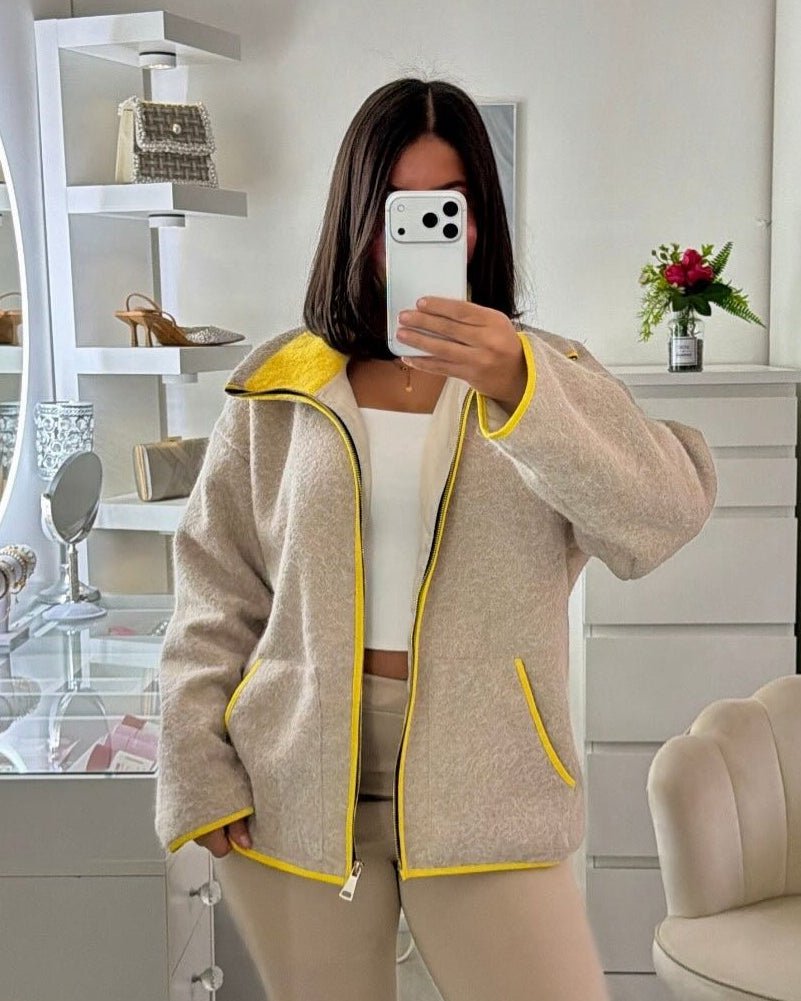 Stehkragen-Pilotenjacke aus Strick im Kontrastdesign