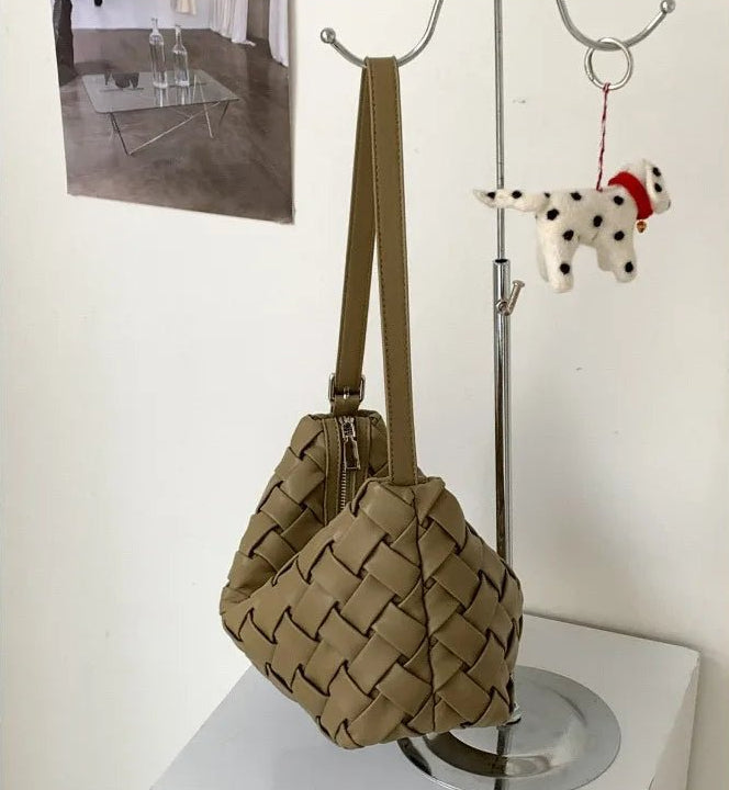 Sac bandoulière hobo minimaliste