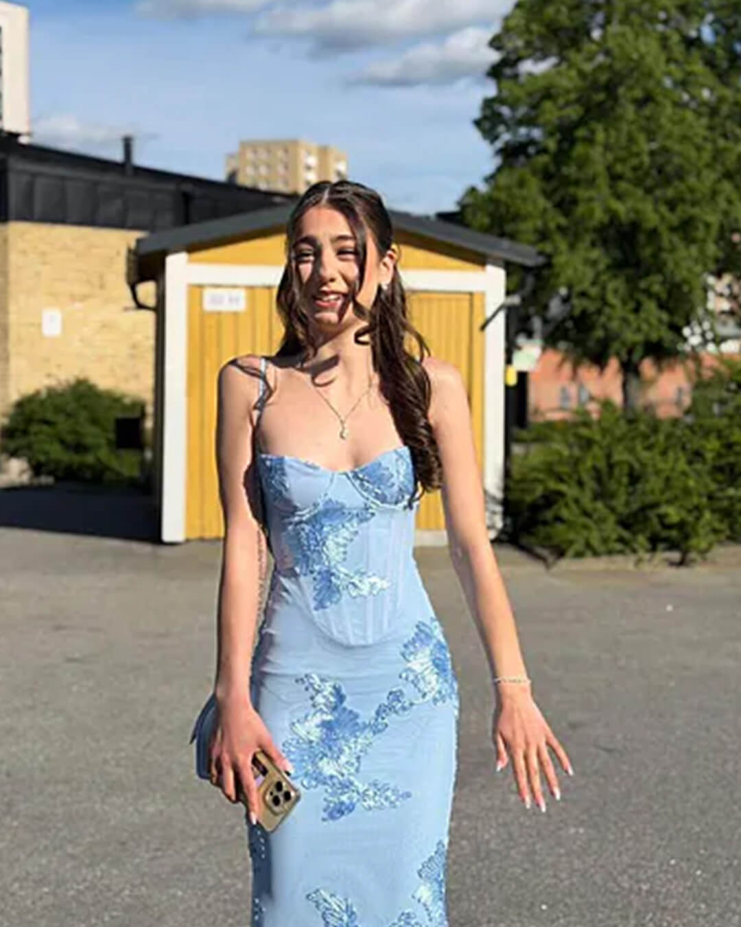 Julie Bodycon Applikation Rückenknoten Abendkleid