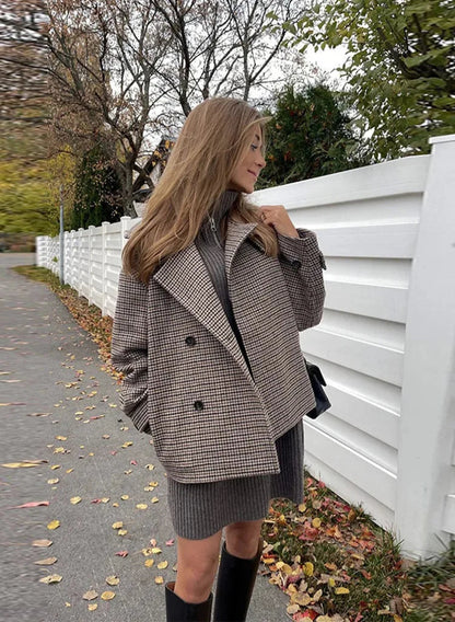 Classic Houndstooth Buttoned Collar Jacket