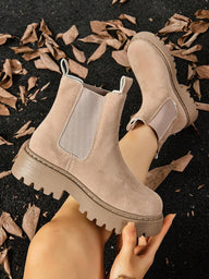 Ahliya – Wasserdichte Stiefel in Wildlederoptik