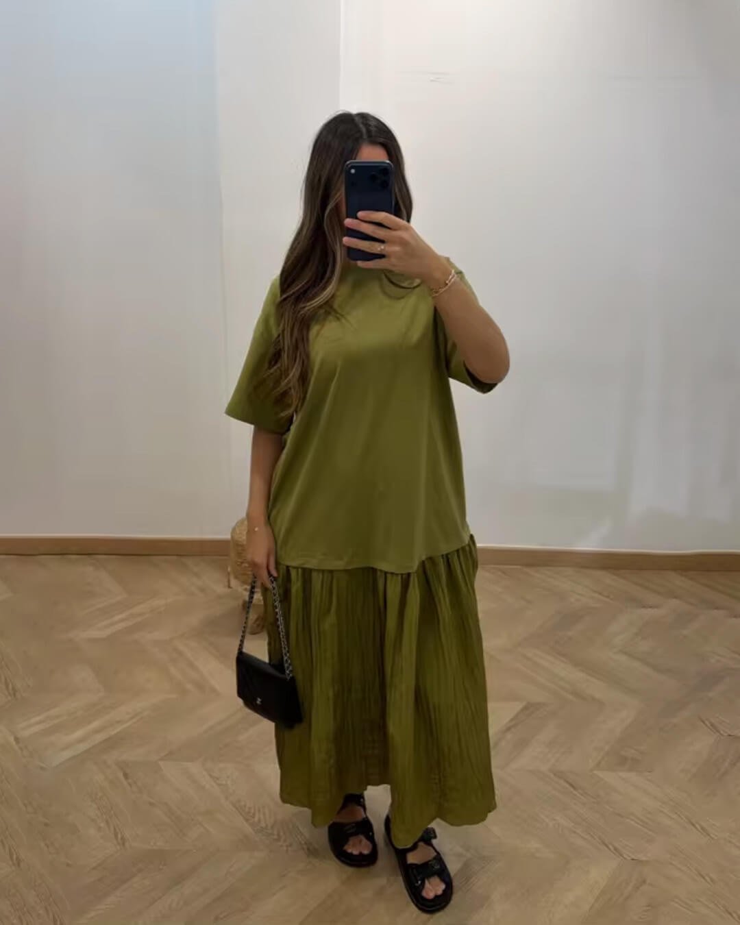 Lässiges Midikleid mit Plissee und Patchwork