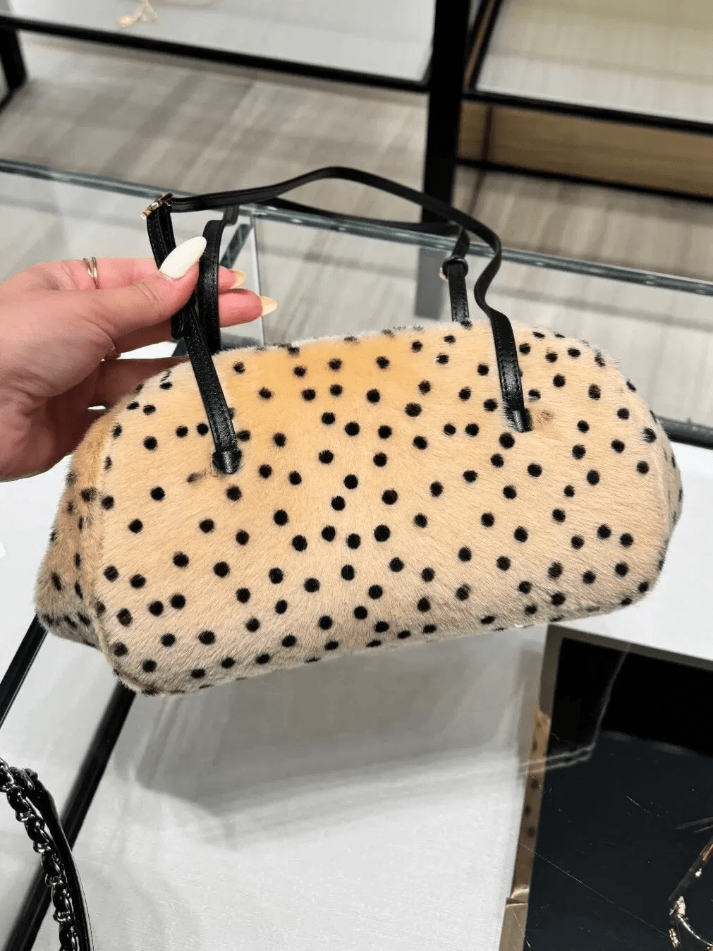 OLANE Faux Fur Cheetah Shoulder Bag Beige28x12x18 cmWomen's Handbags
