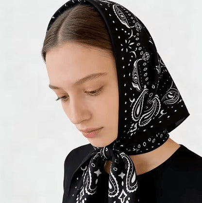 OLANE Rachel Lightweight Paisley Knitted Bandana Scarf BlackOne sizeWomen's Accessories