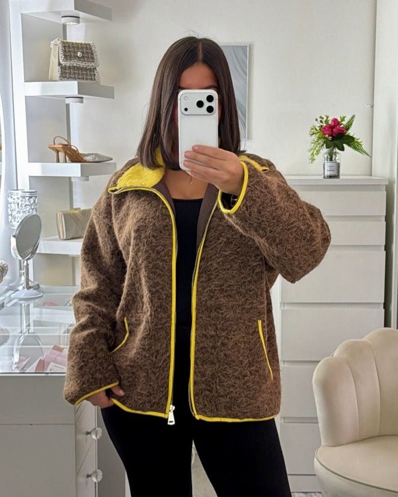 Stehkragen-Pilotenjacke aus Strick im Kontrastdesign