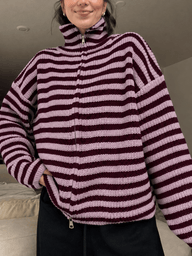 Maglione a Coste a Collo Alto a Righe