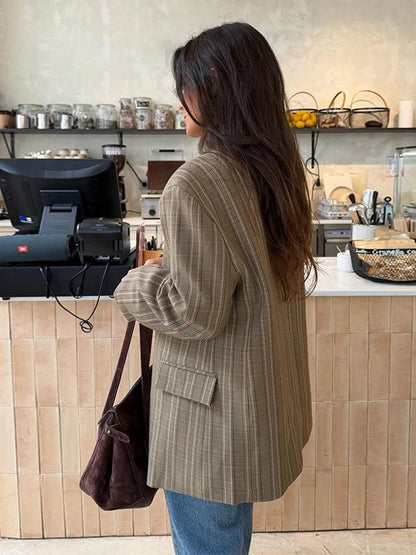 Blazer chic à carreaux col montant
