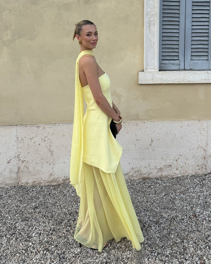 Asymmetrisches Chiffon-Maxikleid mit Schal