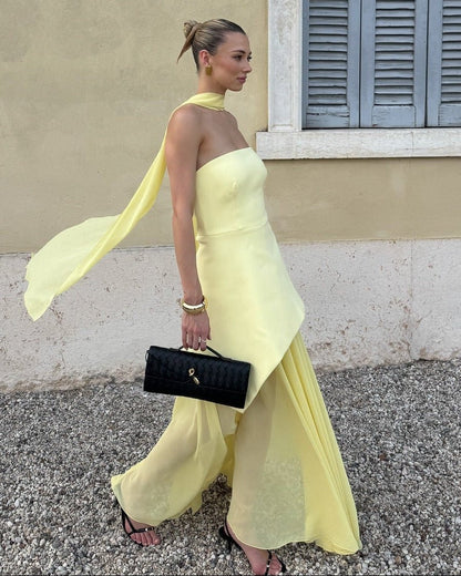 Asymmetrisches Chiffon-Maxikleid mit Schal